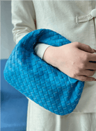 Helmine | Stilvolle Hobo Tasche Schwarz aus Leder-2