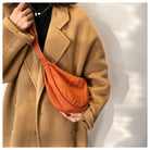 Kallista | Stilvolle Halbmondtasche Orange Umhängetasche - Helenas Welt