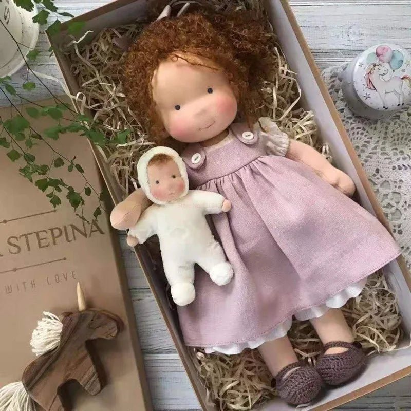 Handgefertigte Waldorf Stoffpuppe für Kreatives Spiel 8