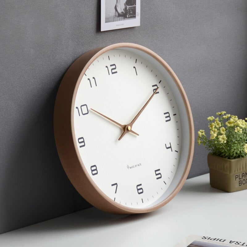 Moderne Wanduhr aus Holz - Stilvoller Hingucker 2