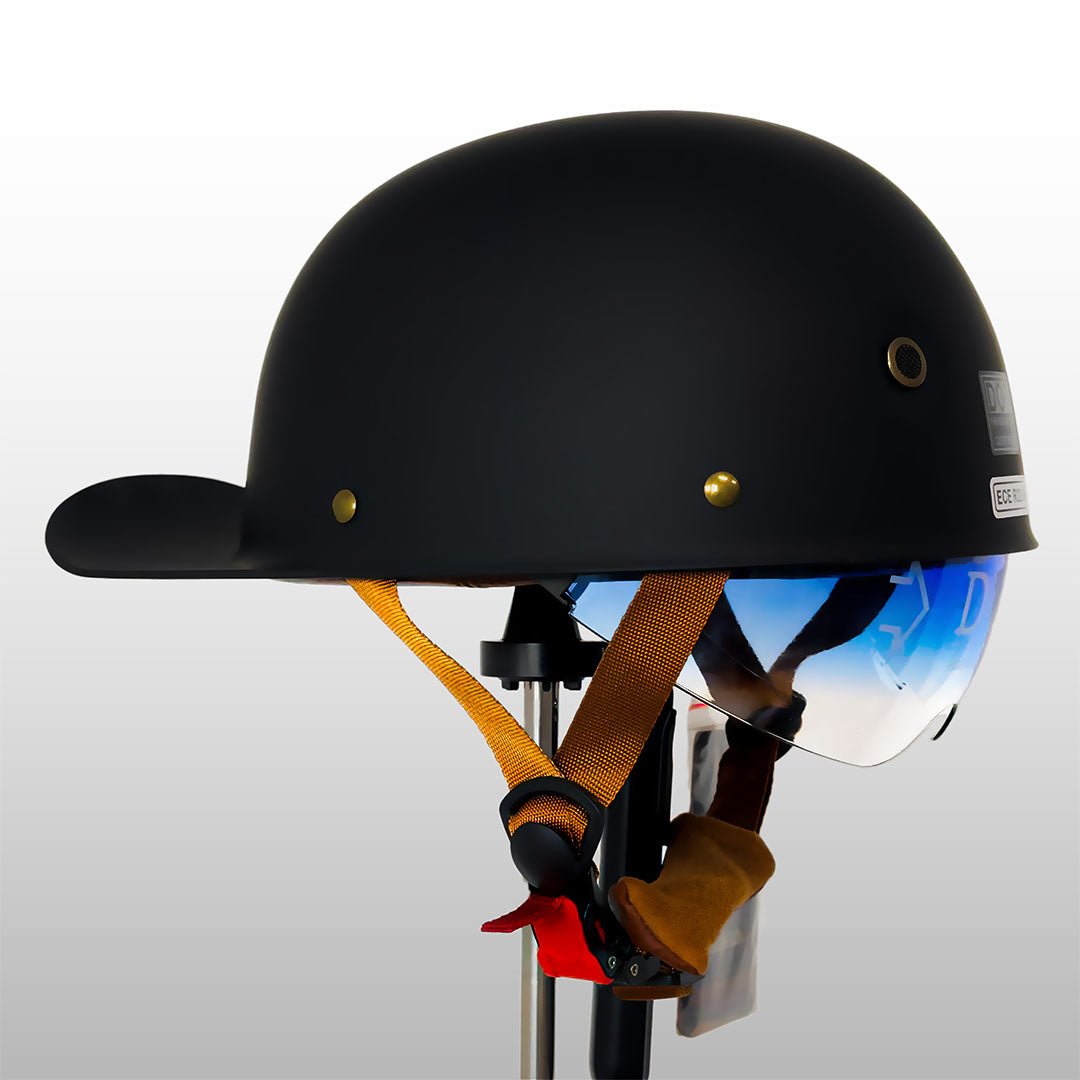 Eleganter Motorradhelm für Herren und Damen 9